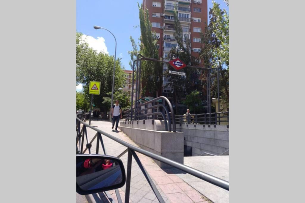 R22-Loft En Madrid Con Aire Acondicionado Y Wifi Apartment Luaran gambar