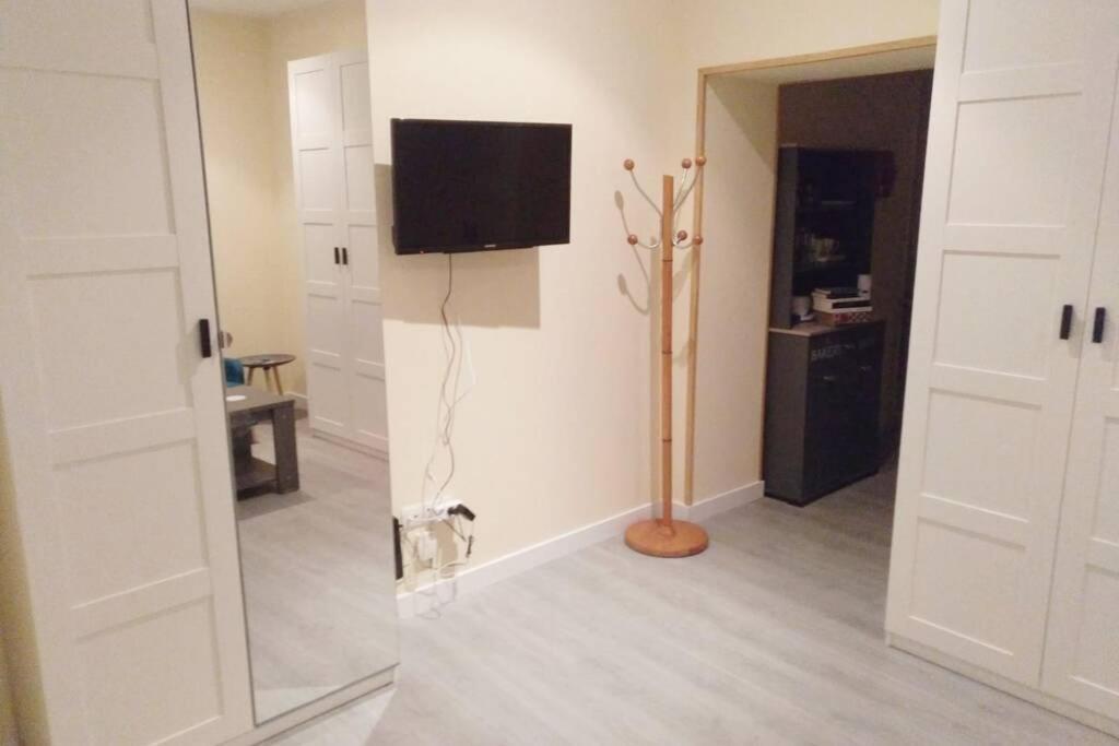R22-Loft En Madrid Con Aire Acondicionado Y Wifi Apartment Luaran gambar